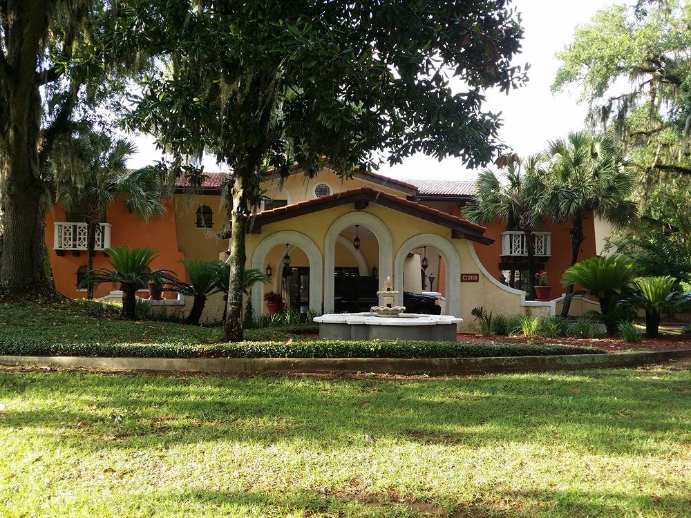 La Casa Inn And Suites Tallahassee Exterior photo