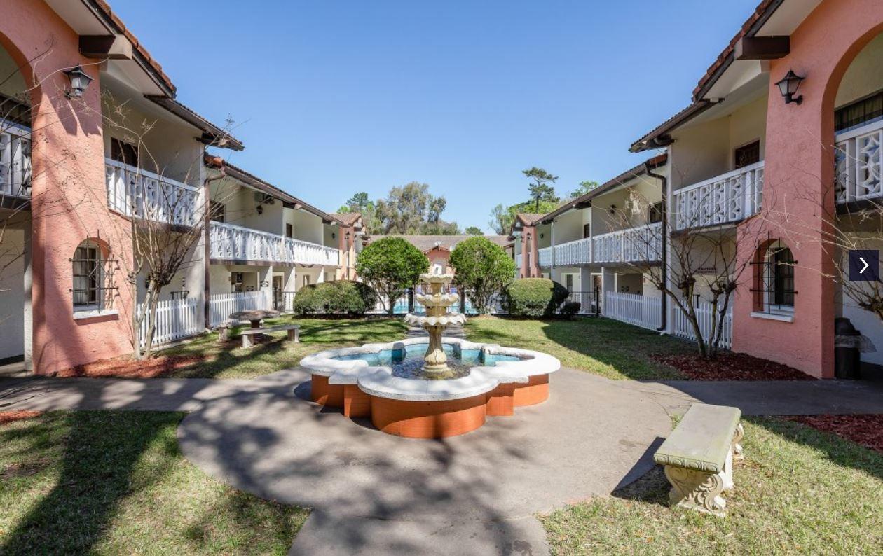 La Casa Inn And Suites Tallahassee Exterior photo