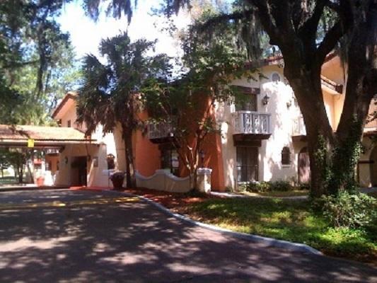 La Casa Inn And Suites Tallahassee Exterior photo